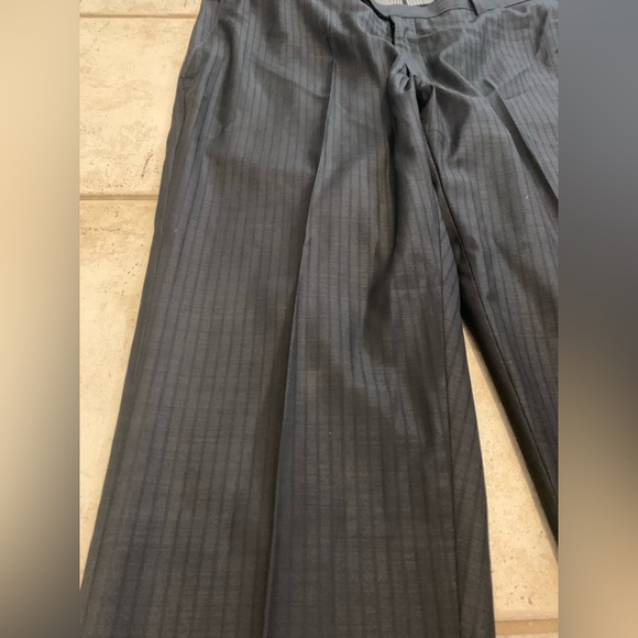 Men's Dark Gray/Black Pinstripe Dress Pants Trousers W38 - Picture 2 of 6